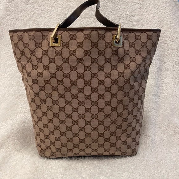 GUCCI Monogram Tote - Picture 2 of 13